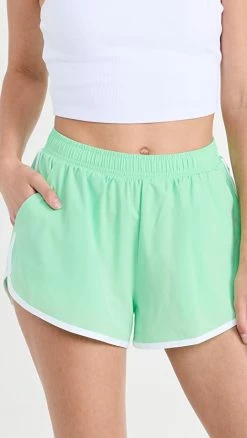 Front Page 24 New π Alo Yoga Ivy League Dolphin Shorts ULTRAMINT/WHITE β