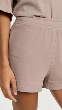 Brand new 🎁 Beyond Yoga Sweat Set Shorts Washed Chai 🤩