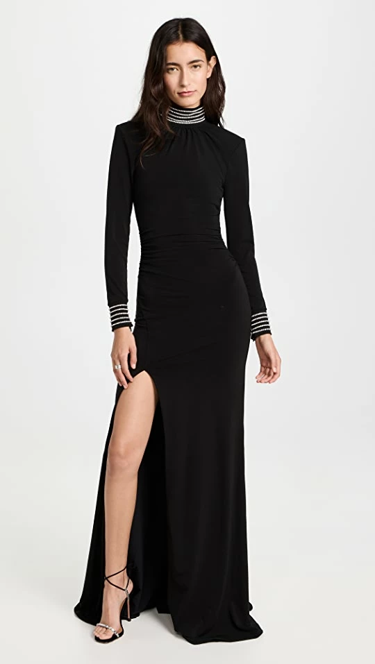 Brand new 𧨠Cinq Γ Sept Izzy Gown Black π 1 Brand new 𧨠Cinq Γ Sept Izzy Gown Black π