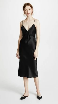 Brand new π Olivia Von Halle Issa Jet Black Slip π